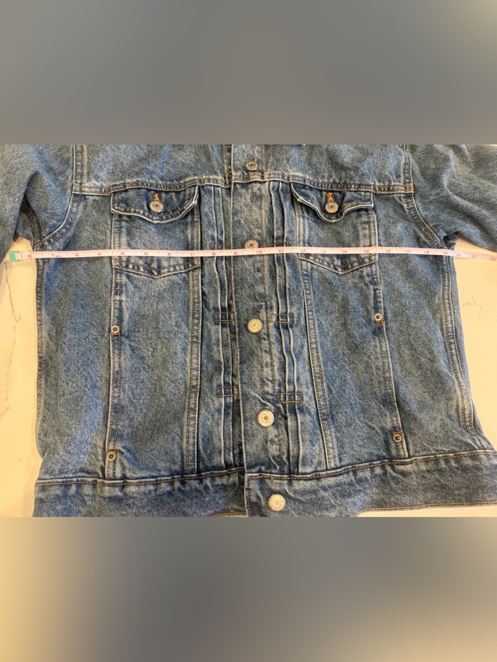 Old Navy Medium Wash Women’s Denim Jacket - Picture 6 of 8